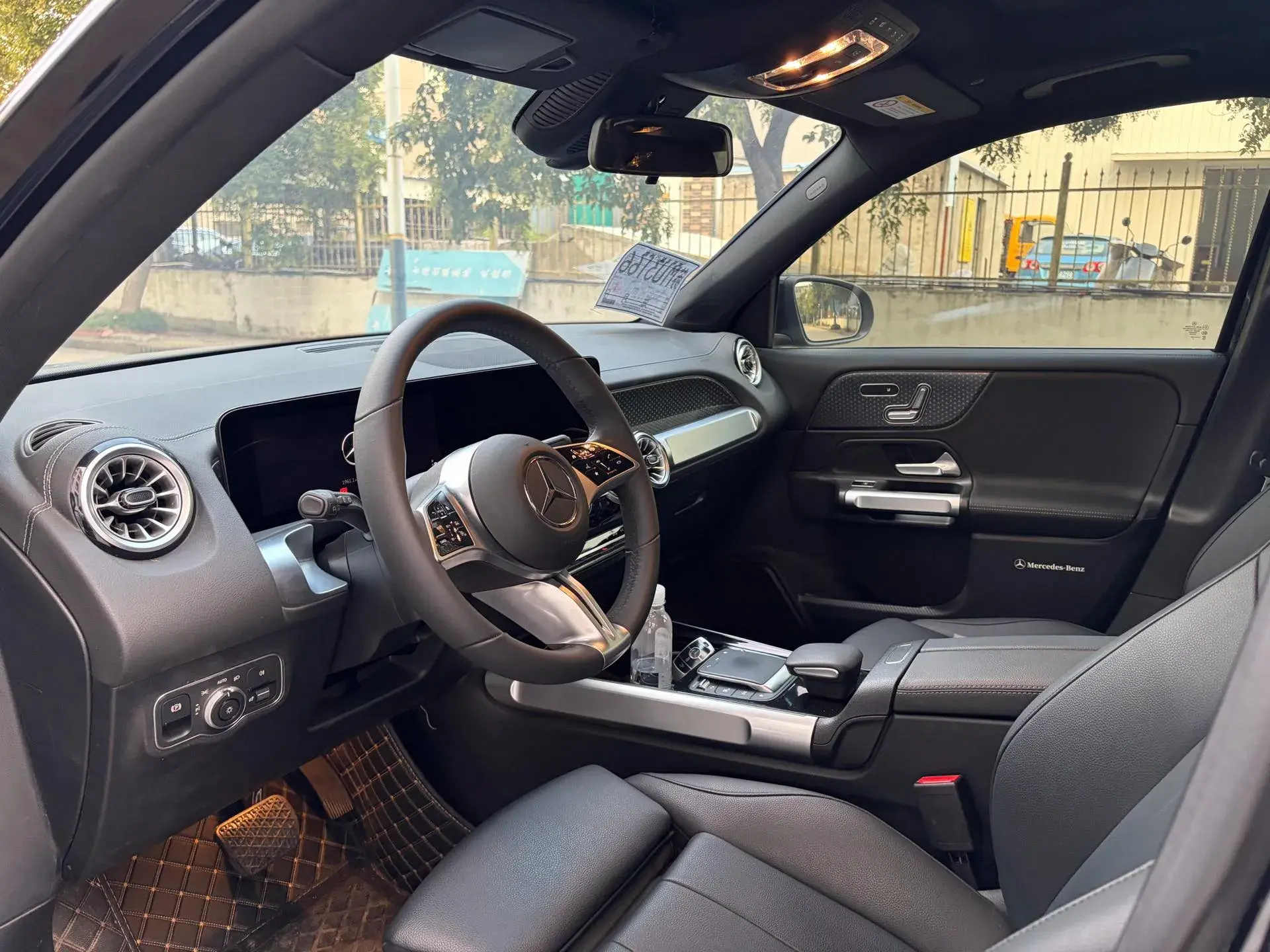 2024 MERCEDES-BENZ GLB thumbnail 2