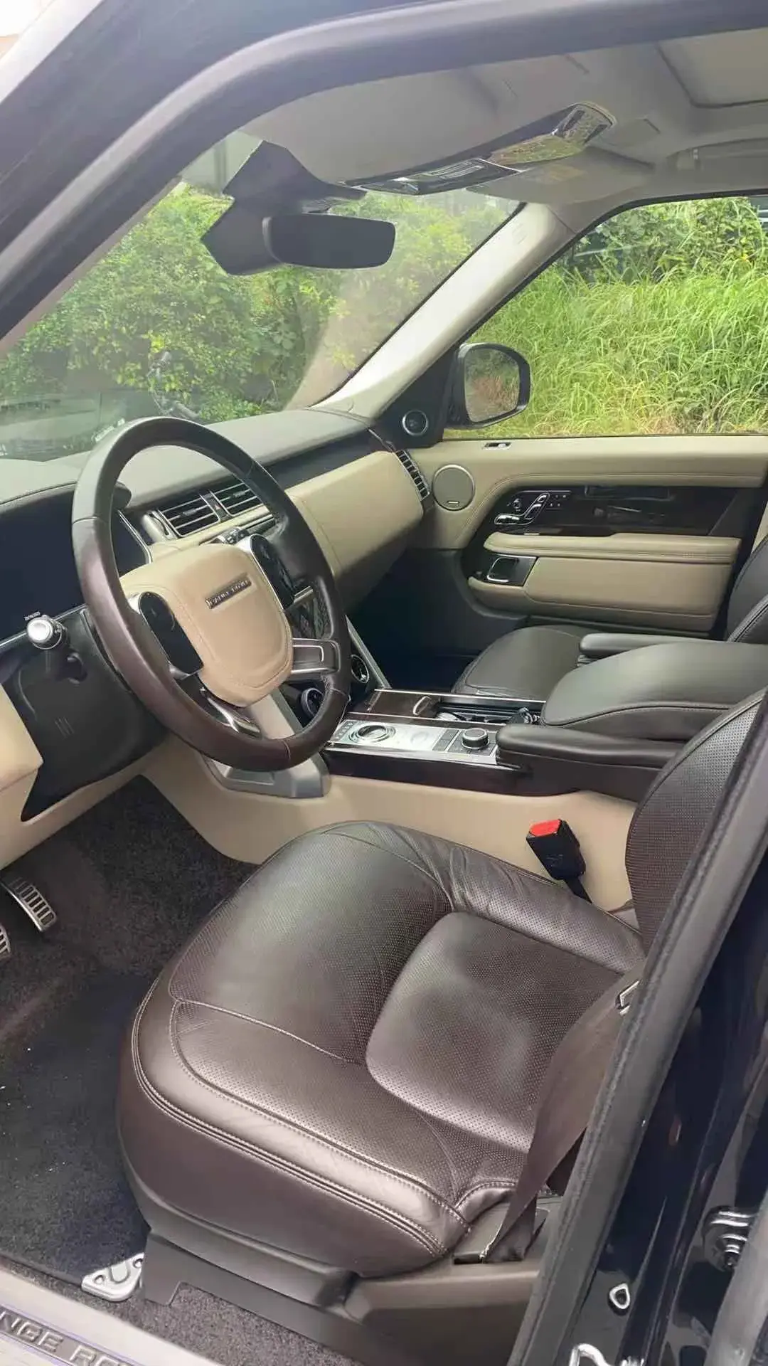 2020 LAND ROVER thumbnail 2