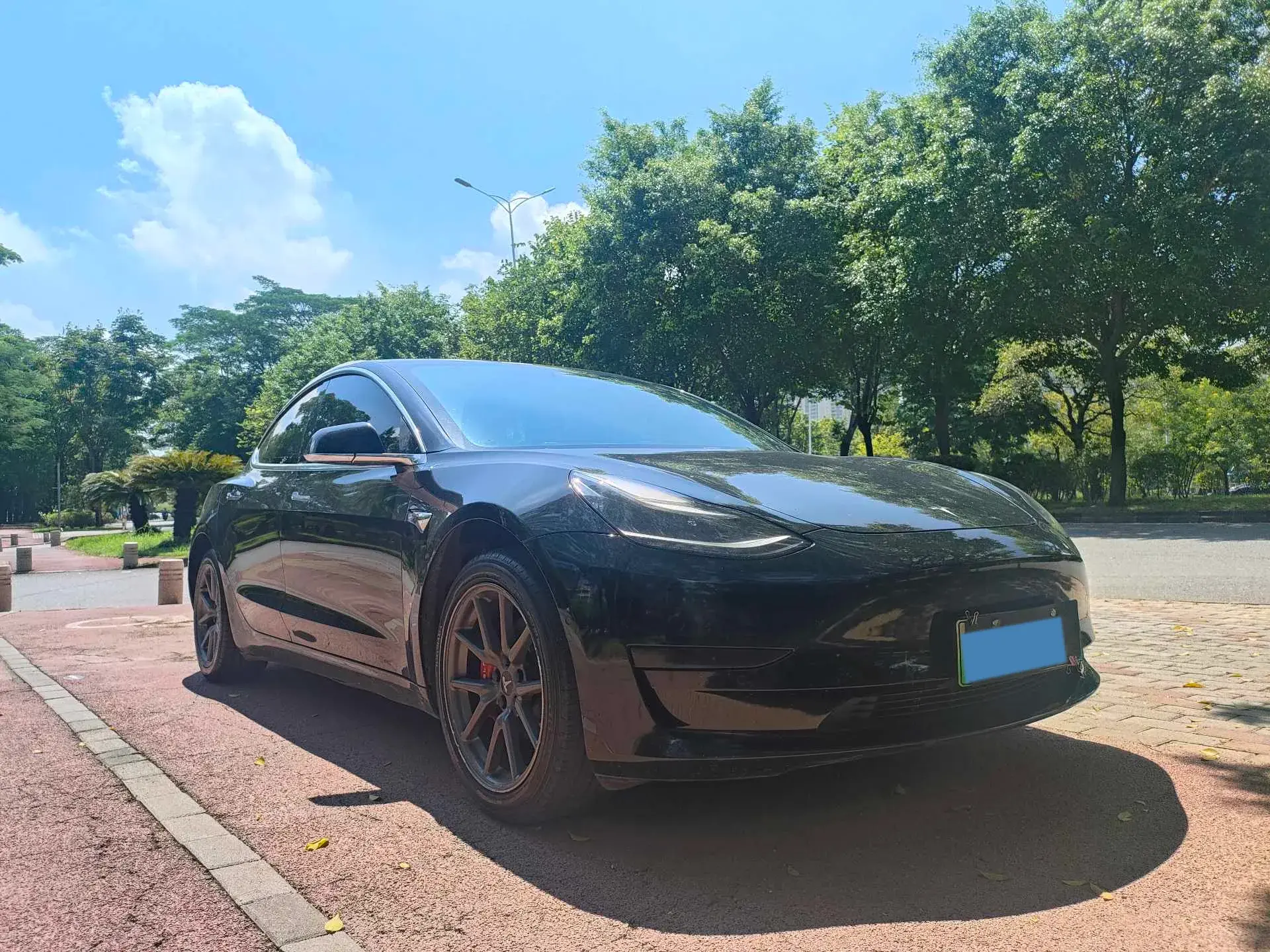 2019 TESLA MODEL thumbnail 3