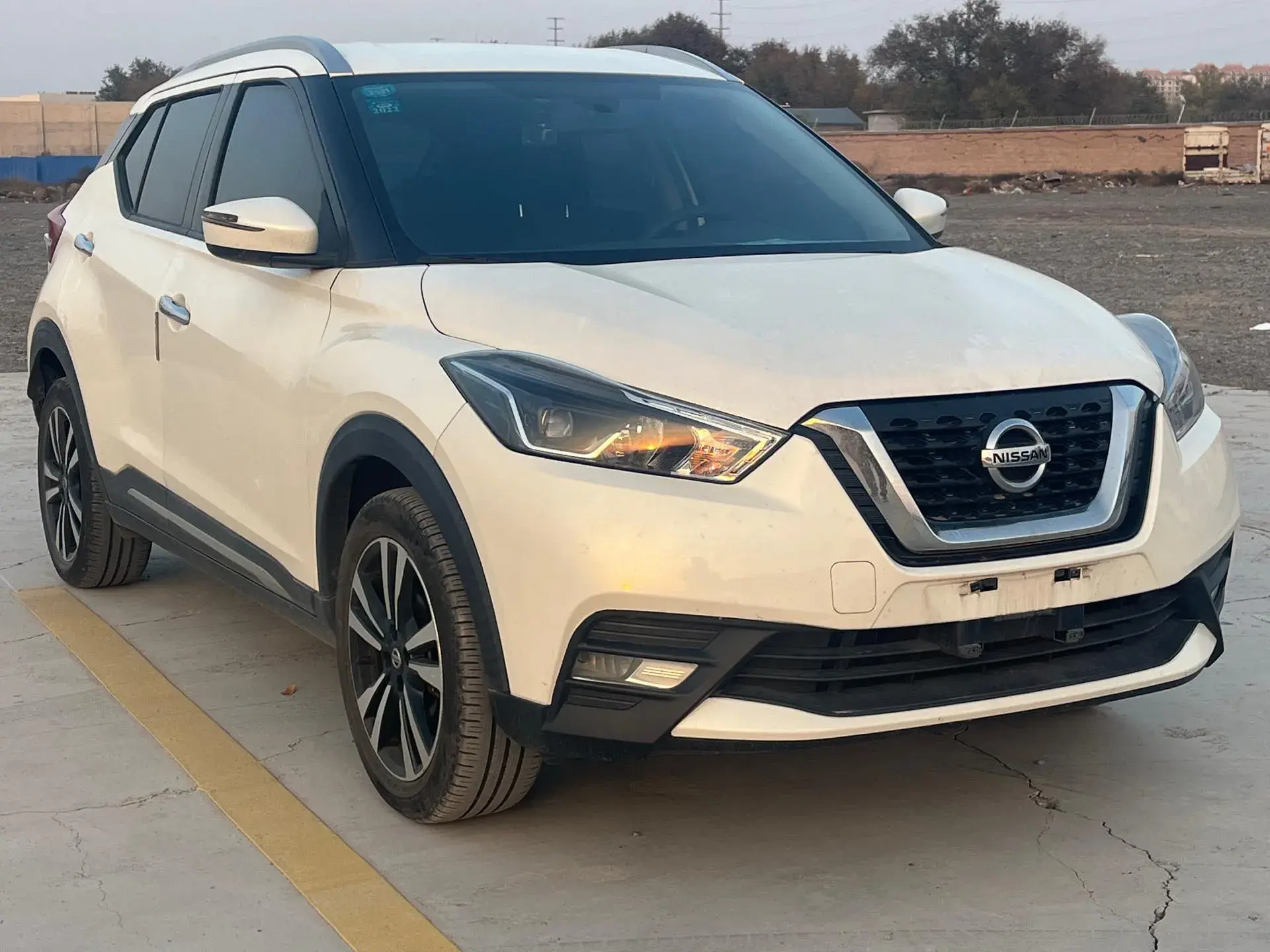 2020 NISSAN KICKS thumbnail 3
