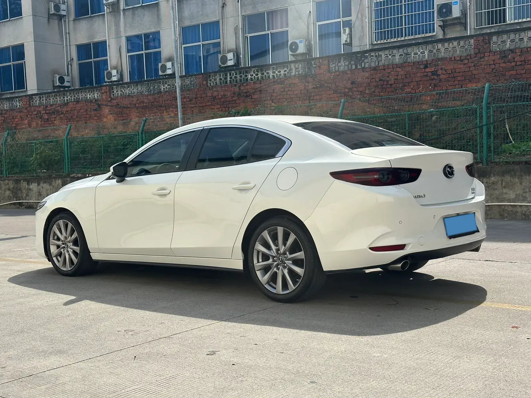 2021 MAZDA 3 thumbnail 4