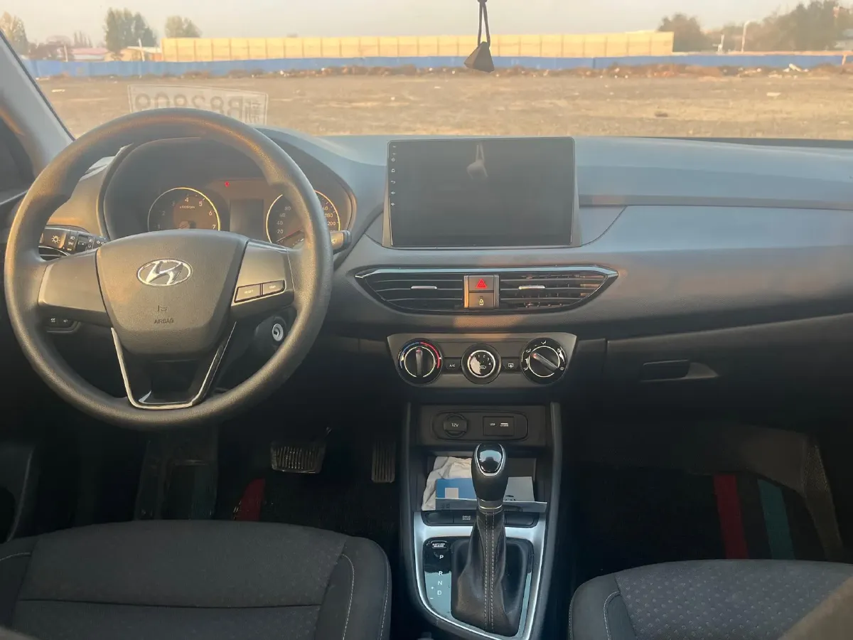 2017 Hyundai Celesta 1.6L 123HP L4 6AT,autocango,china used car exporter,china ev exporter,chinese used car exporter,chinese used ev exporter