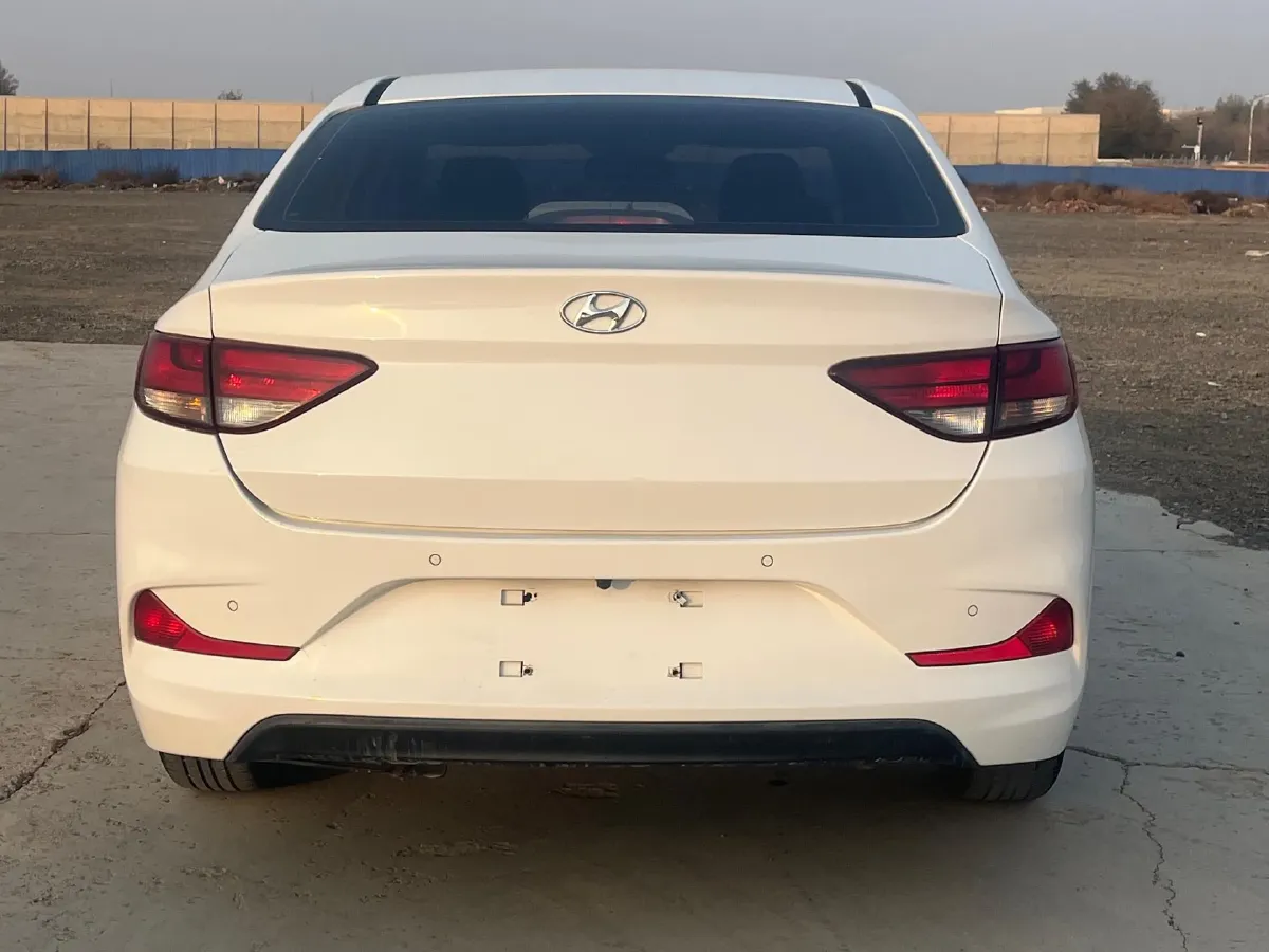2017 Hyundai Celesta 1.6L 123HP L4 6AT,autocango,china used car exporter,china ev exporter,chinese used car exporter,chinese used ev exporter