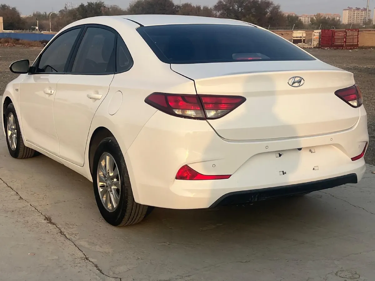 2017 Hyundai Celesta 1.6L 123HP L4 6AT,autocango,china used car exporter,china ev exporter,chinese used car exporter,chinese used ev exporter
