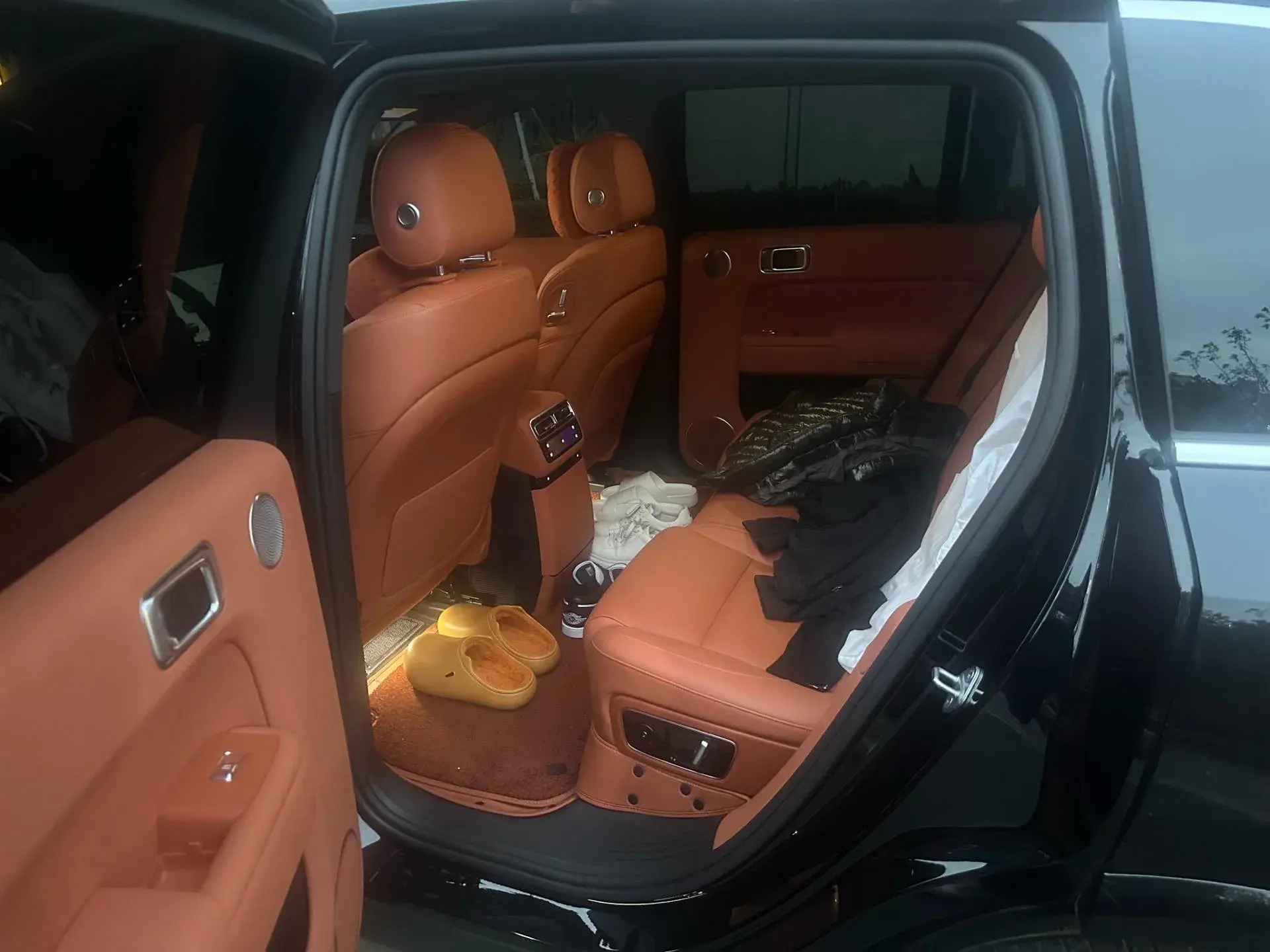 2024 LI L7 thumbnail 3