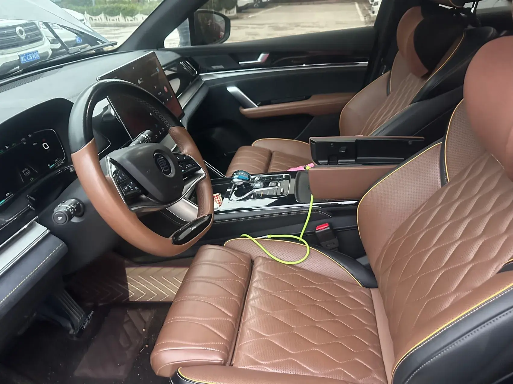 2021 BYD TANG thumbnail 2