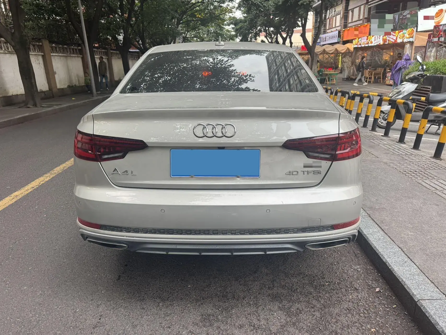 2019 AUDI A4L thumbnail 3