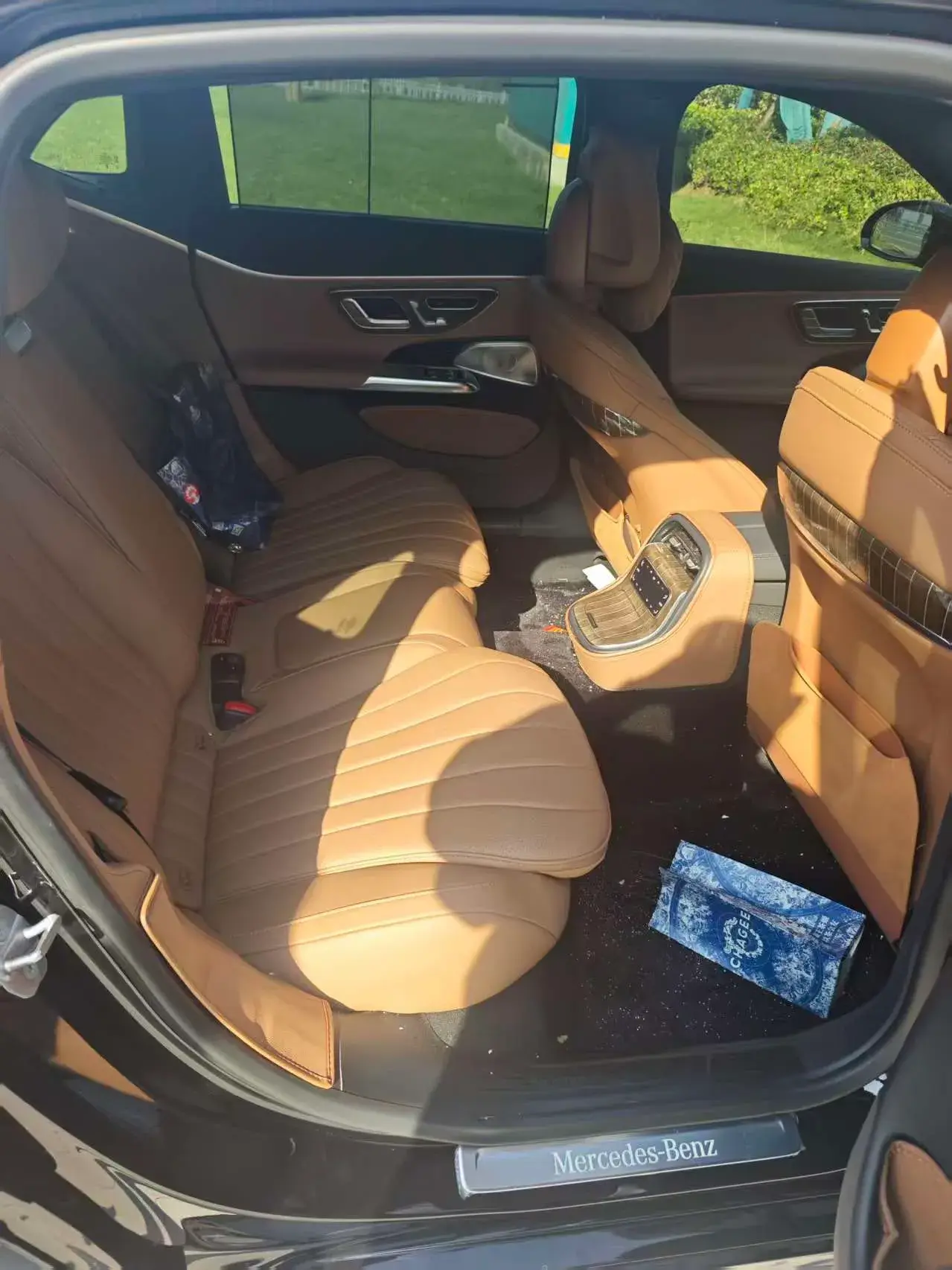 2025 MERCEDES-BENZ E thumbnail 4