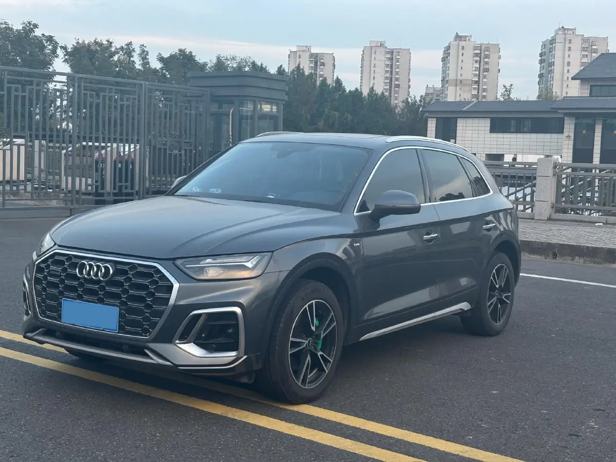 2022 Audi Q5L 2.0T 190HP L4 7DCT
