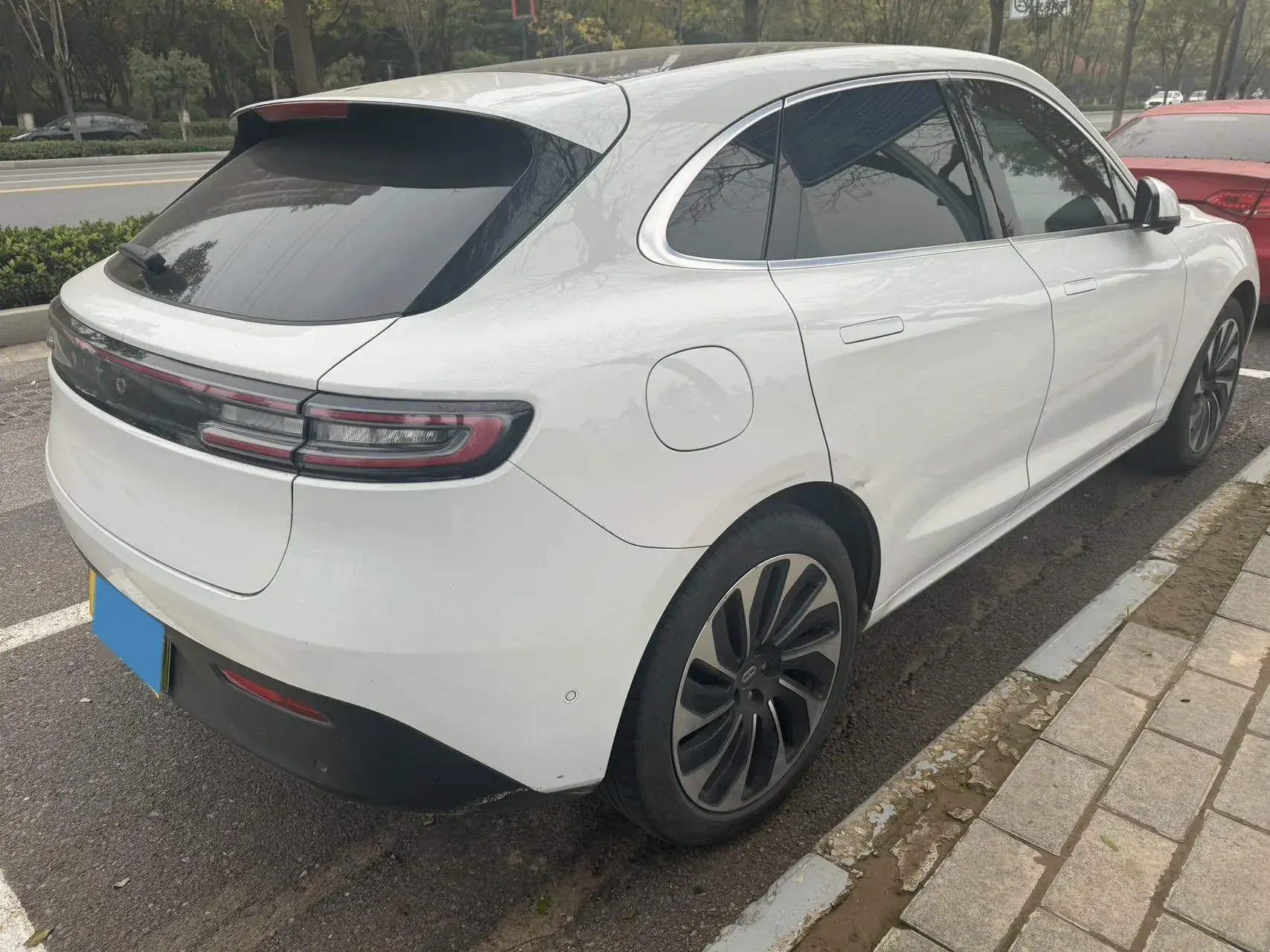 2022 AITO AITO thumbnail 4