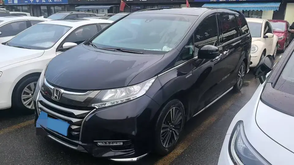 2019 Honda Odyssey 2.0L 146HP L4 E-CVT Hybrid