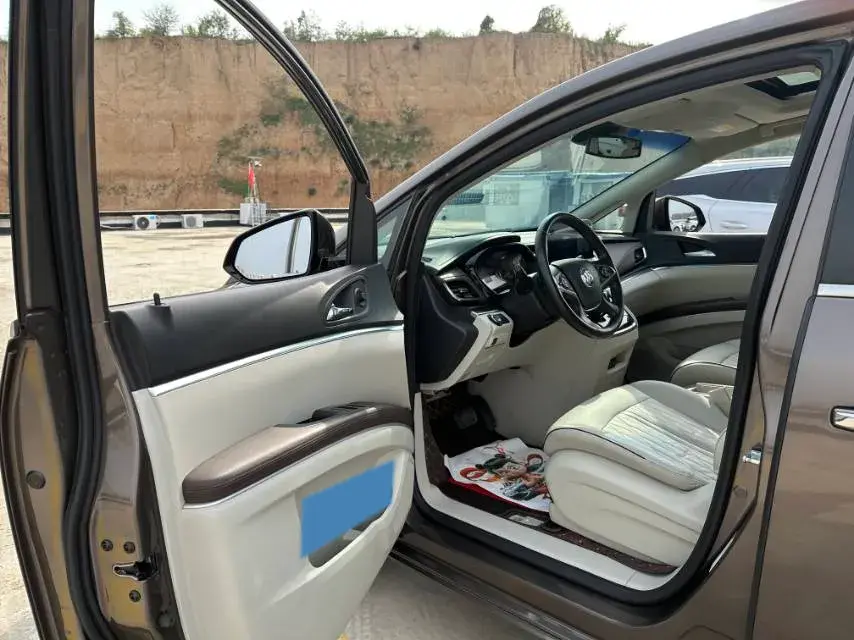 2022 BUICK GL8 thumbnail 4