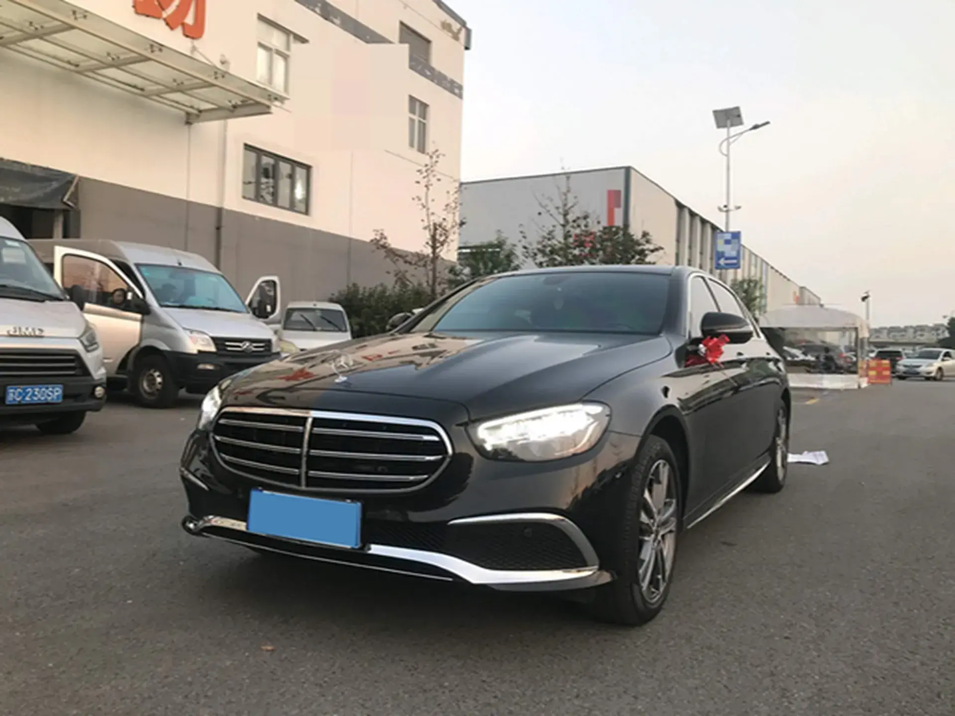 2022 MERCEDES-BENZ E view 1
