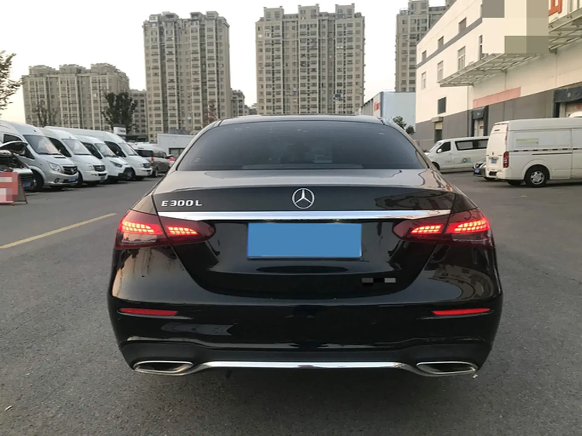 2022 MERCEDES-BENZ E thumbnail 4
