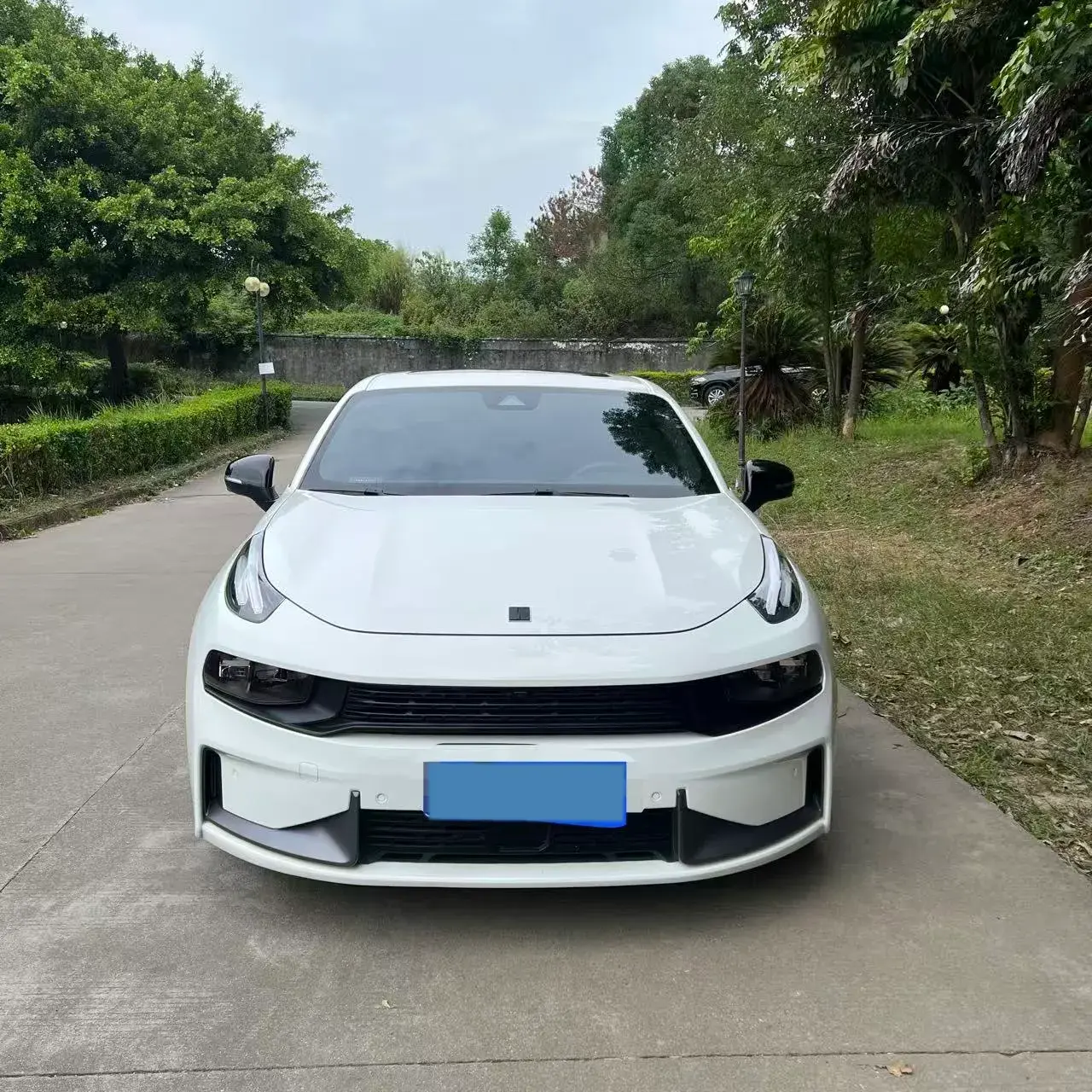 2022 LYNK&CO 03 view 1