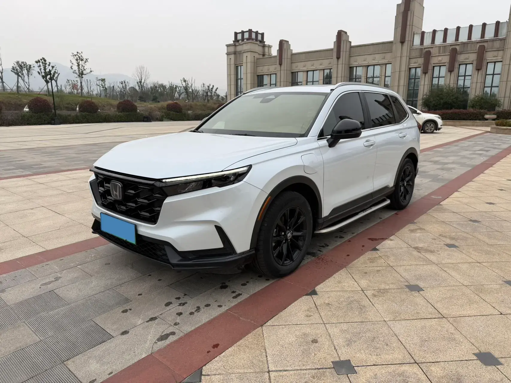 2023 HONDA CR-V view 1