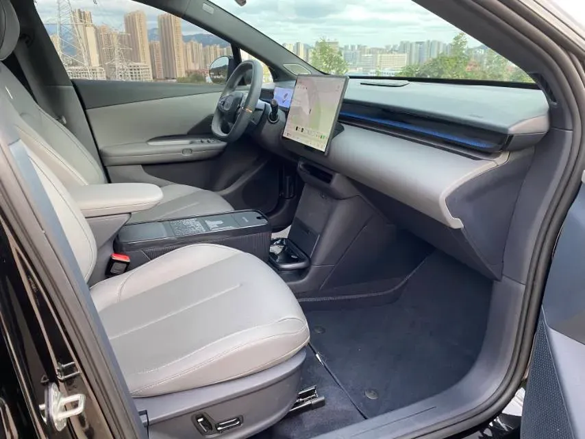 2025 LYNK&CO Z20 BEV 61.47KWH,autocango,china used car exporter,china ev exporter,chinese used car exporter,chinese used ev exporter