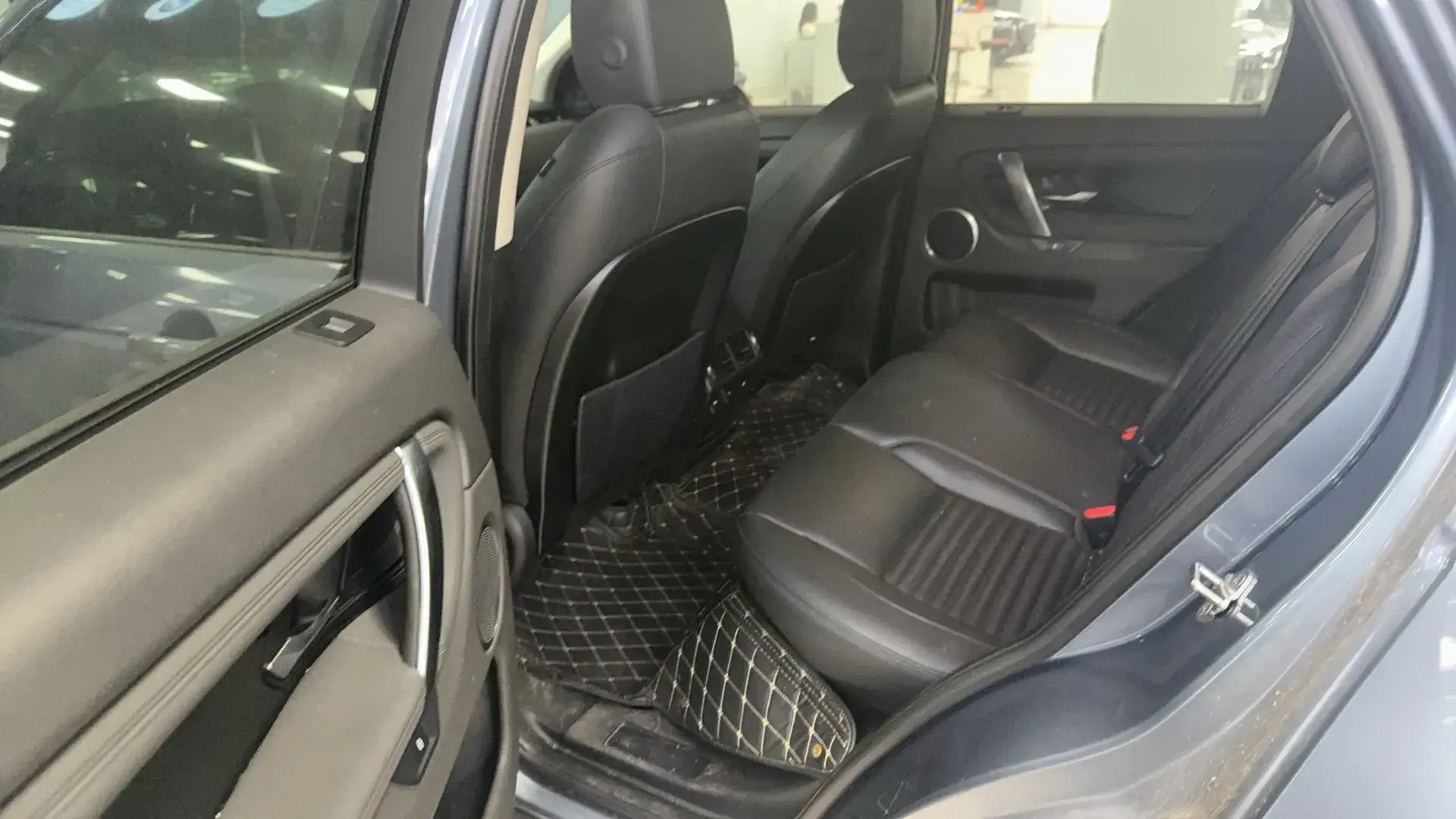 2020 LAND ROVER thumbnail 2