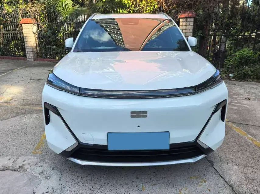 2025 GEELY GALAXY thumbnail 2