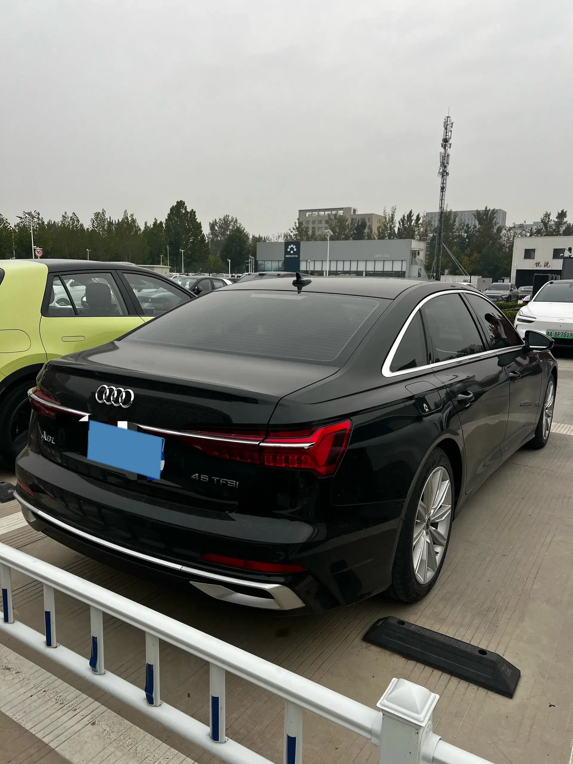 2023 AUDI A6L thumbnail 3