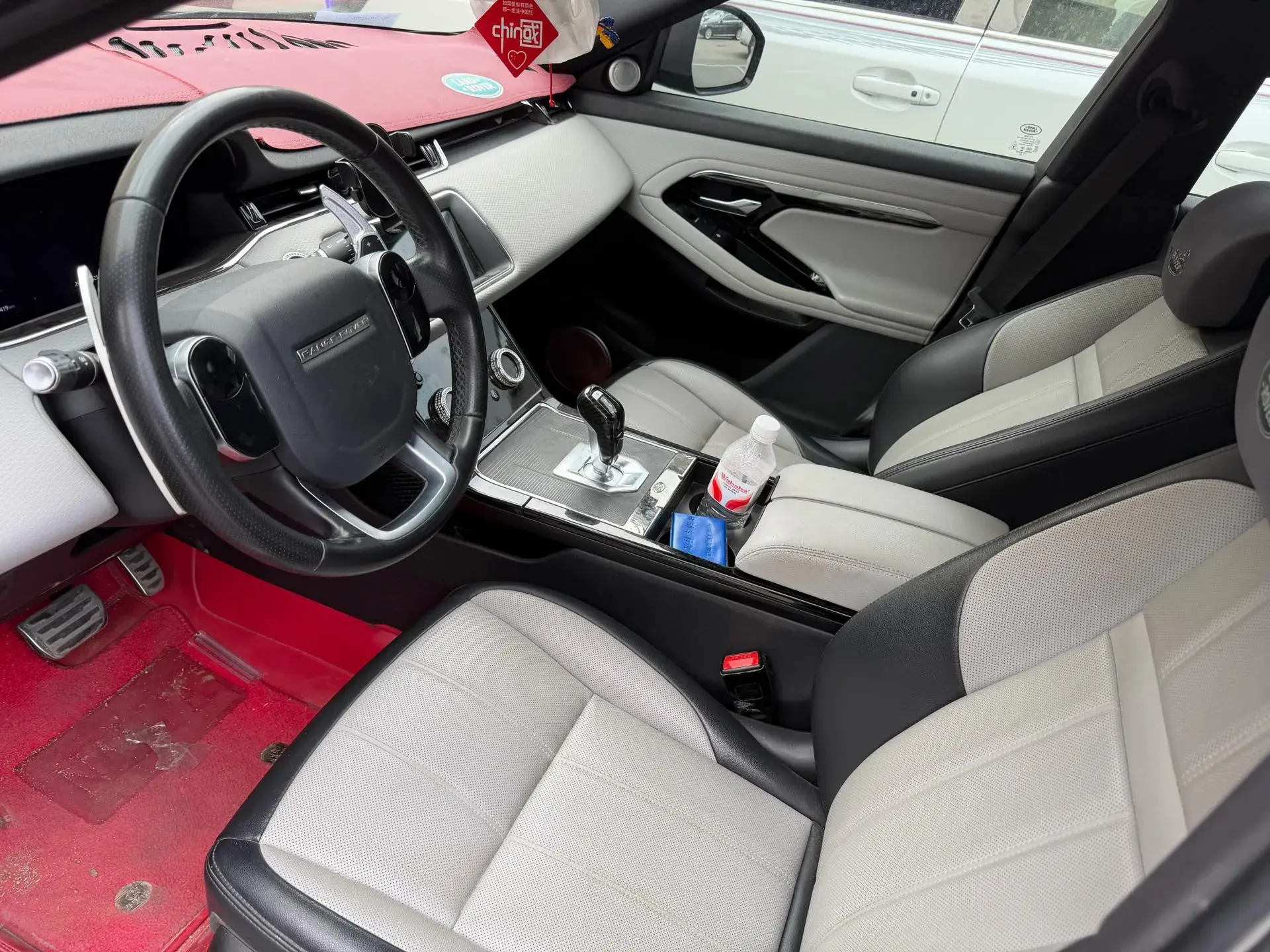 2020 LAND ROVER thumbnail 4