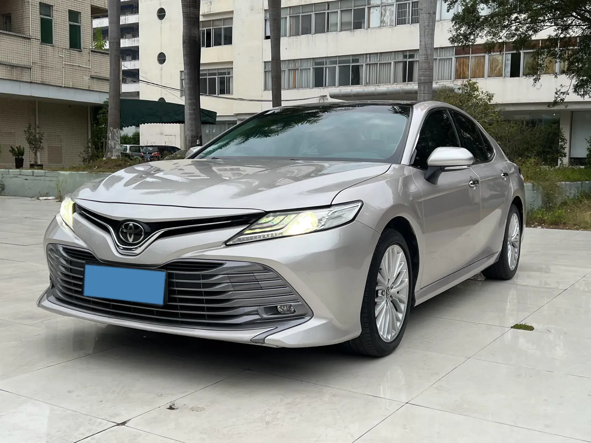 2019 TOYOTA CAMRY view 1
