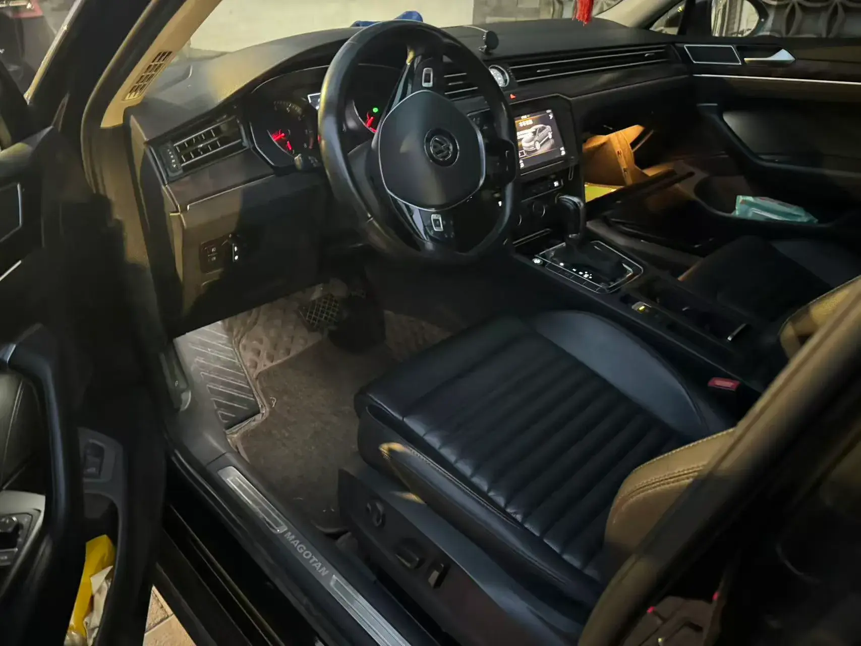 2019 VOLKSWAGEN MAGOTAN thumbnail 3