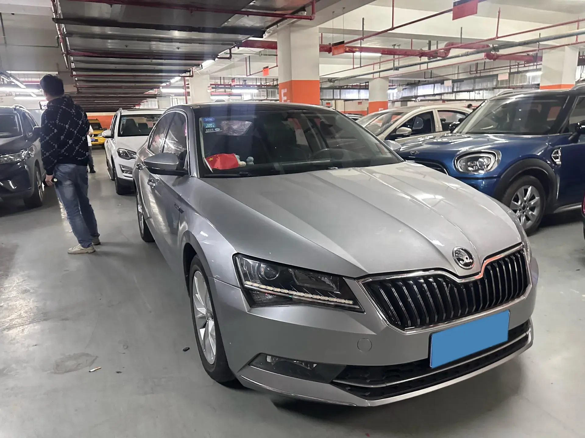 2018 SKODA SUPERB thumbnail 3