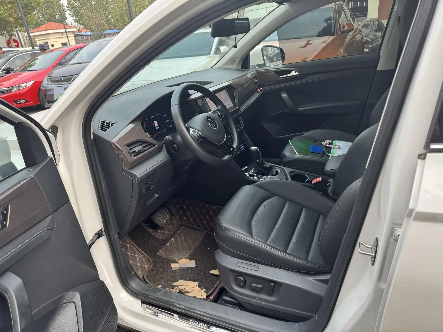 2022 VOLKSWAGEN THARU thumbnail 4