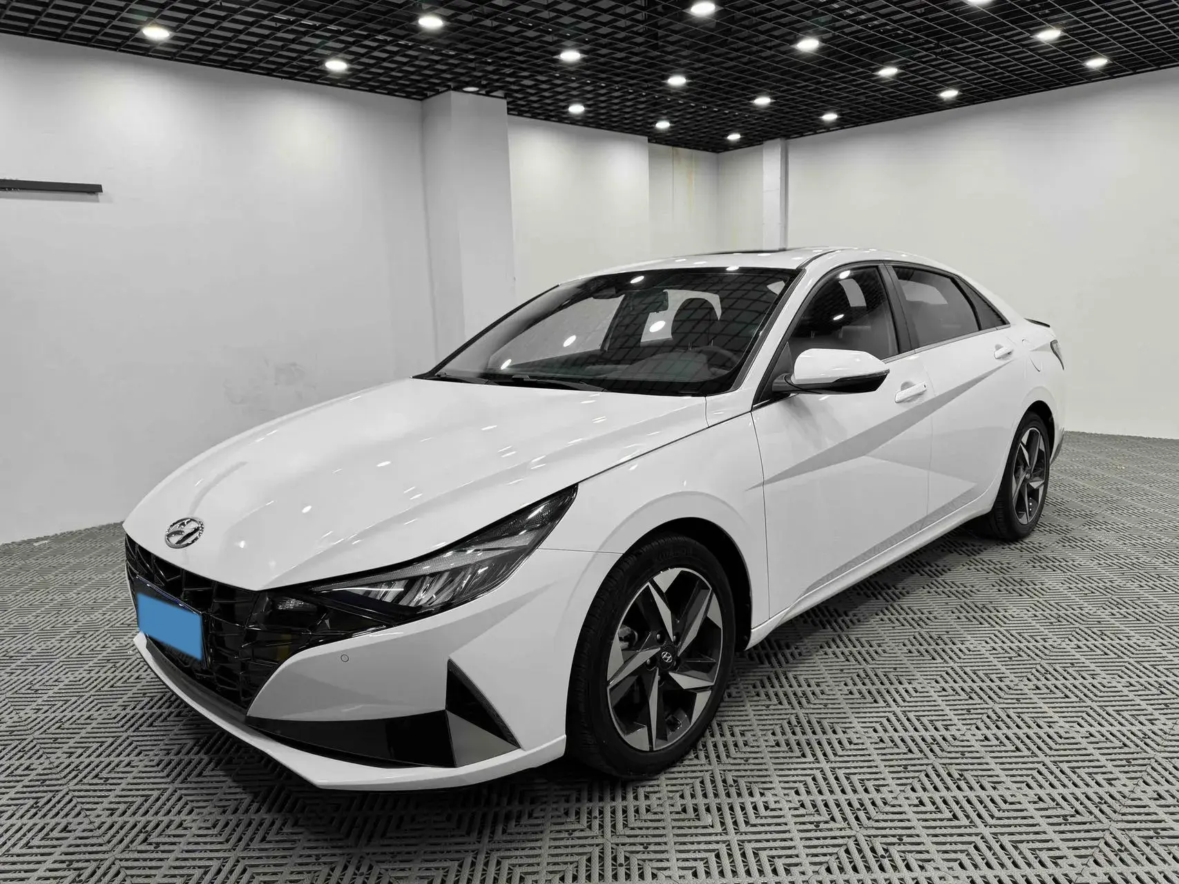 2021 HYUNDAI ELANTRA view 1