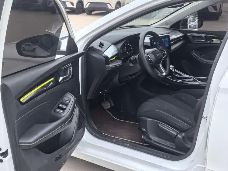 2021 ROEWE I5 thumbnail 4