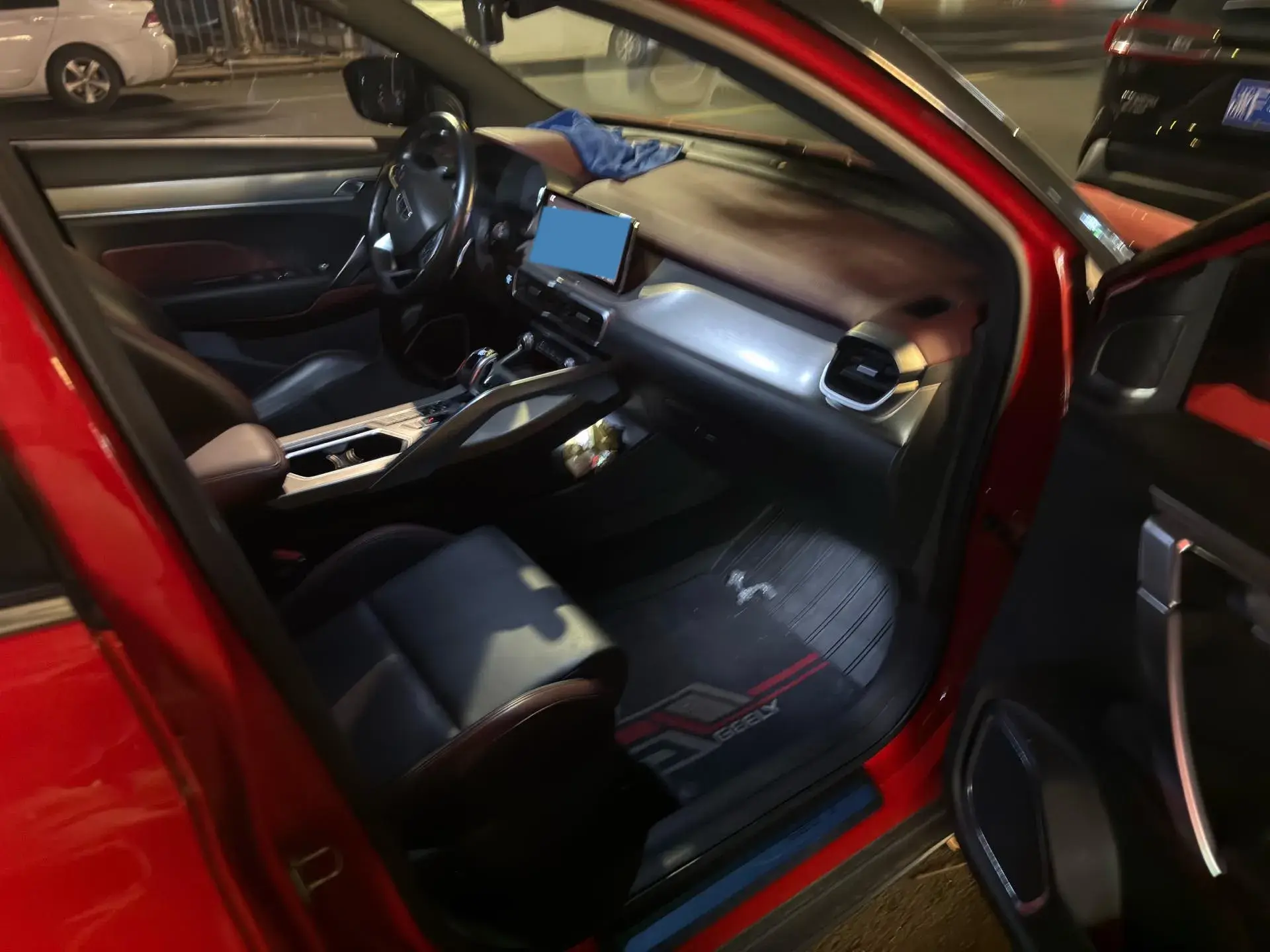 2019 GEELY COOLRAY thumbnail 4