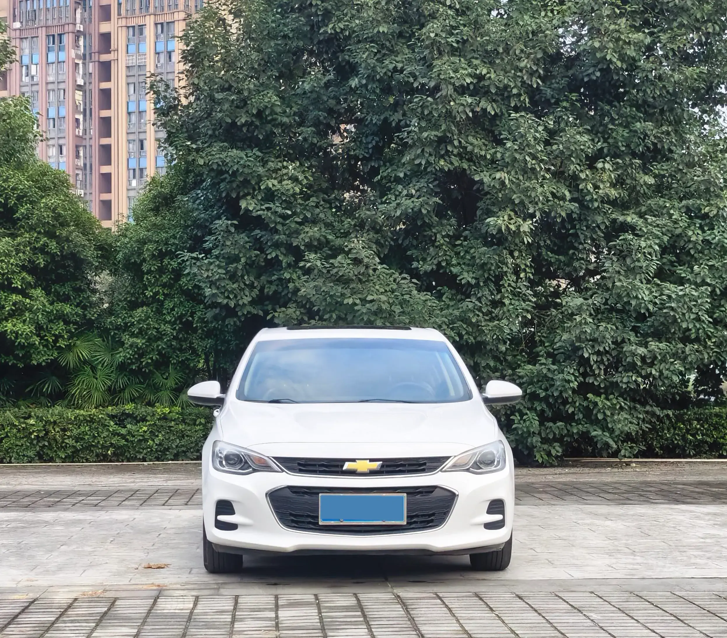 2016 CHEVROLET CAVALIER thumbnail 2