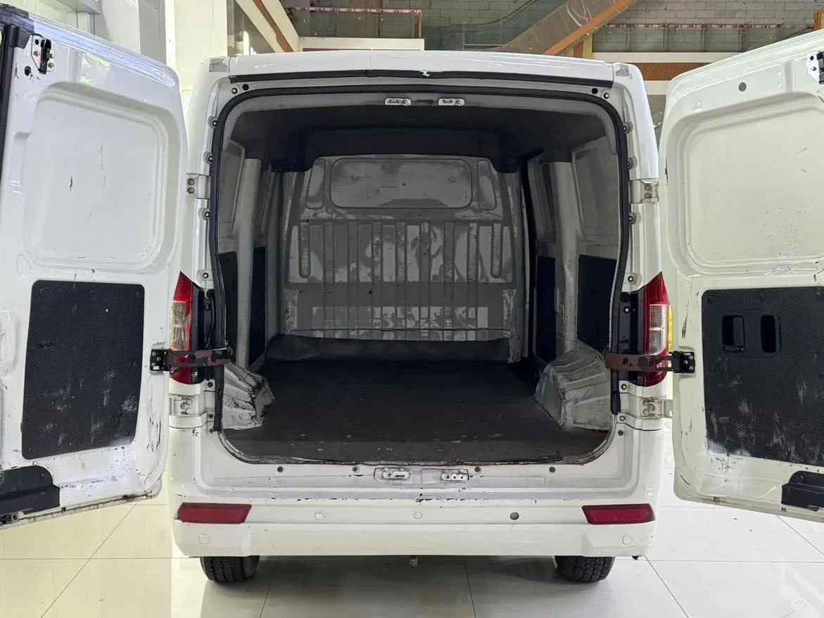 2022 DongFeng Fengon Fengon 580 1.5T 184HP L4 6AT,autocango,china used car exporter,china ev exporter,chinese used car exporter,chinese used ev exporter