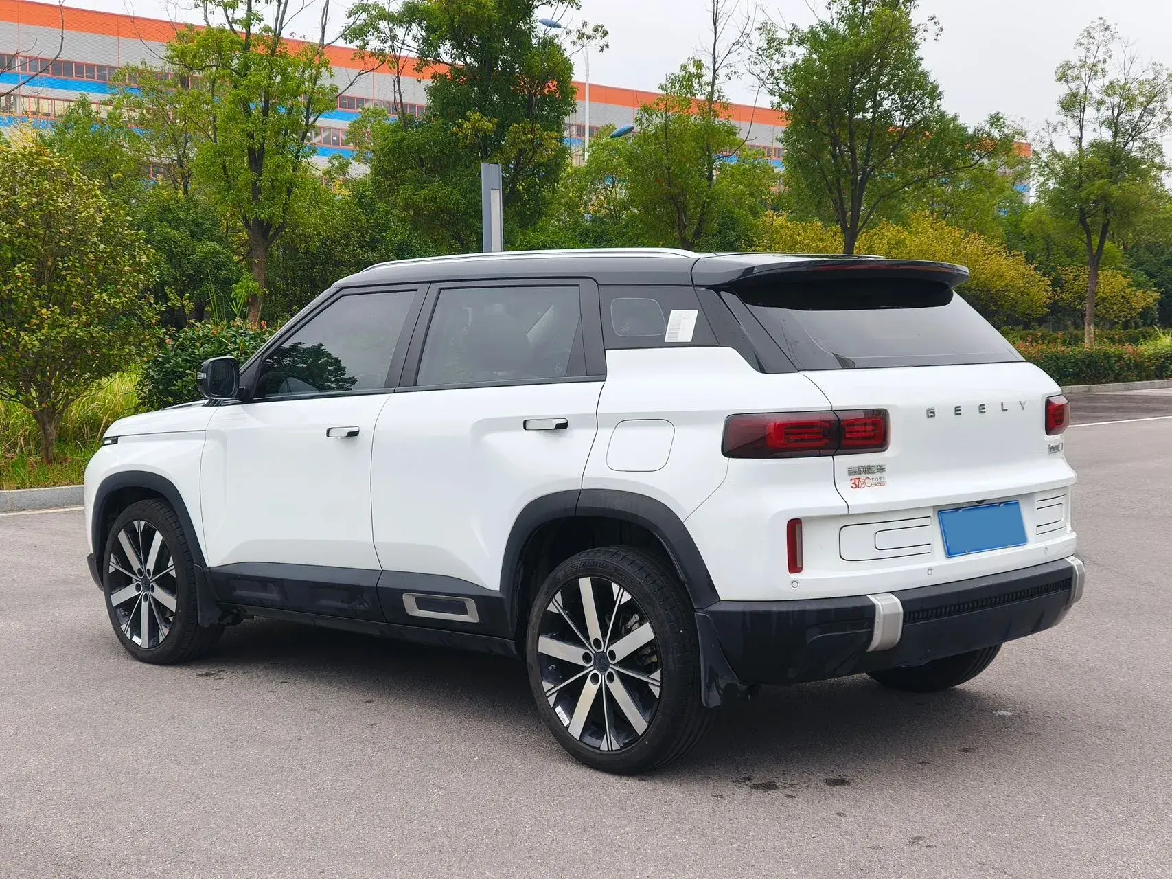 2023 GEELY ICON thumbnail 4