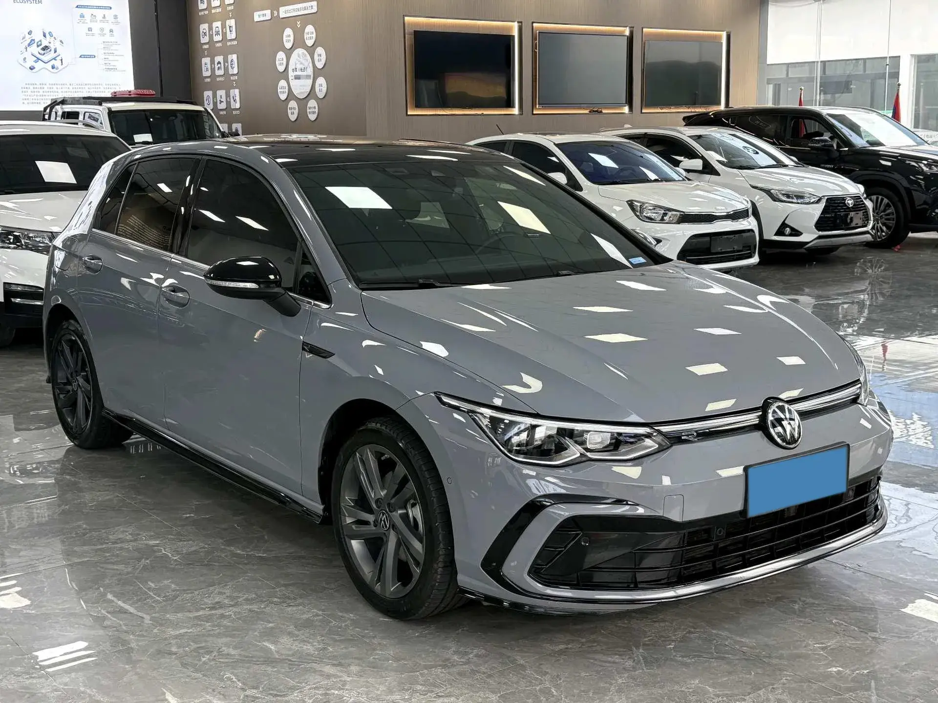 2021 VOLKSWAGEN GOLF thumbnail 3