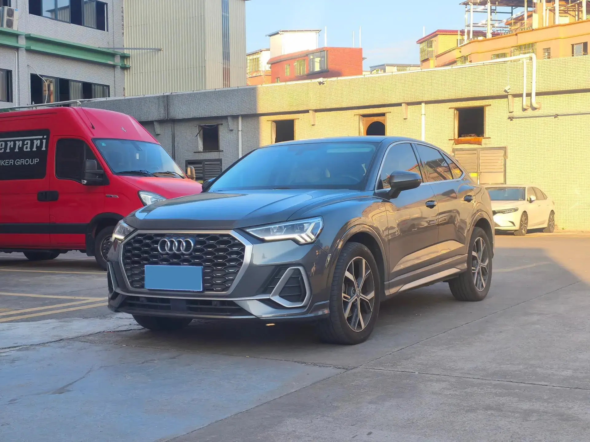 2021 AUDI Q3 view 1