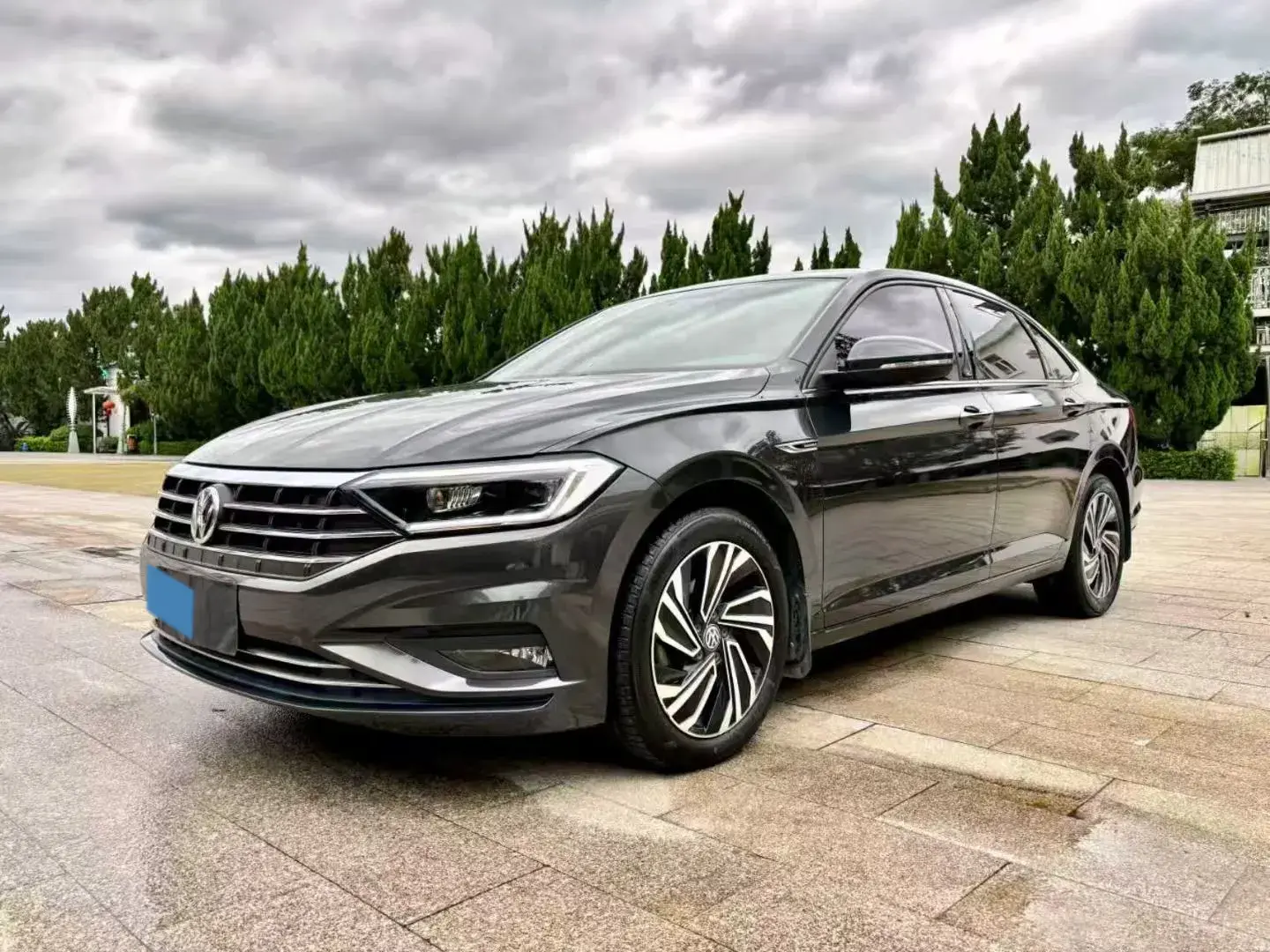 2021 VOLKSWAGEN SAGITAR view 1