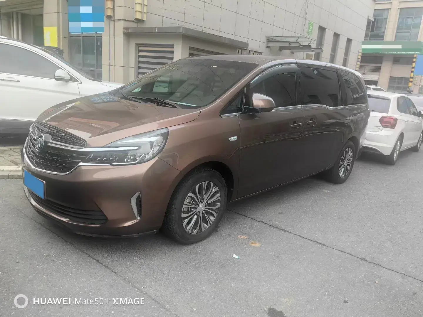 2022 BUICK GL8 view 1