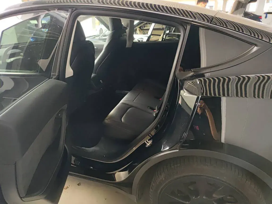 2021 TESLA MODEL thumbnail 4