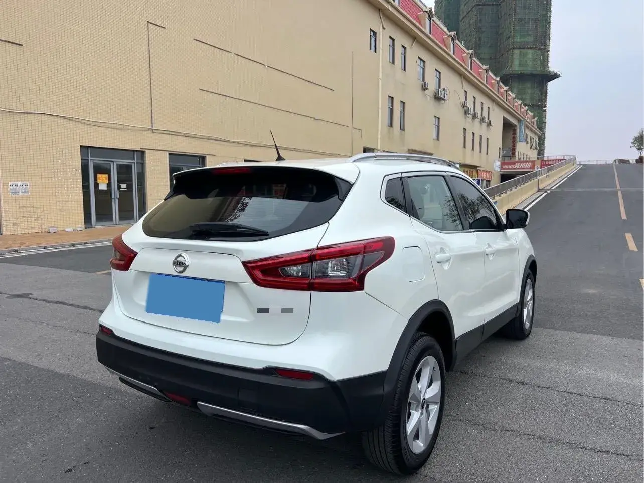 2021 NISSAN QASHQAI thumbnail 4