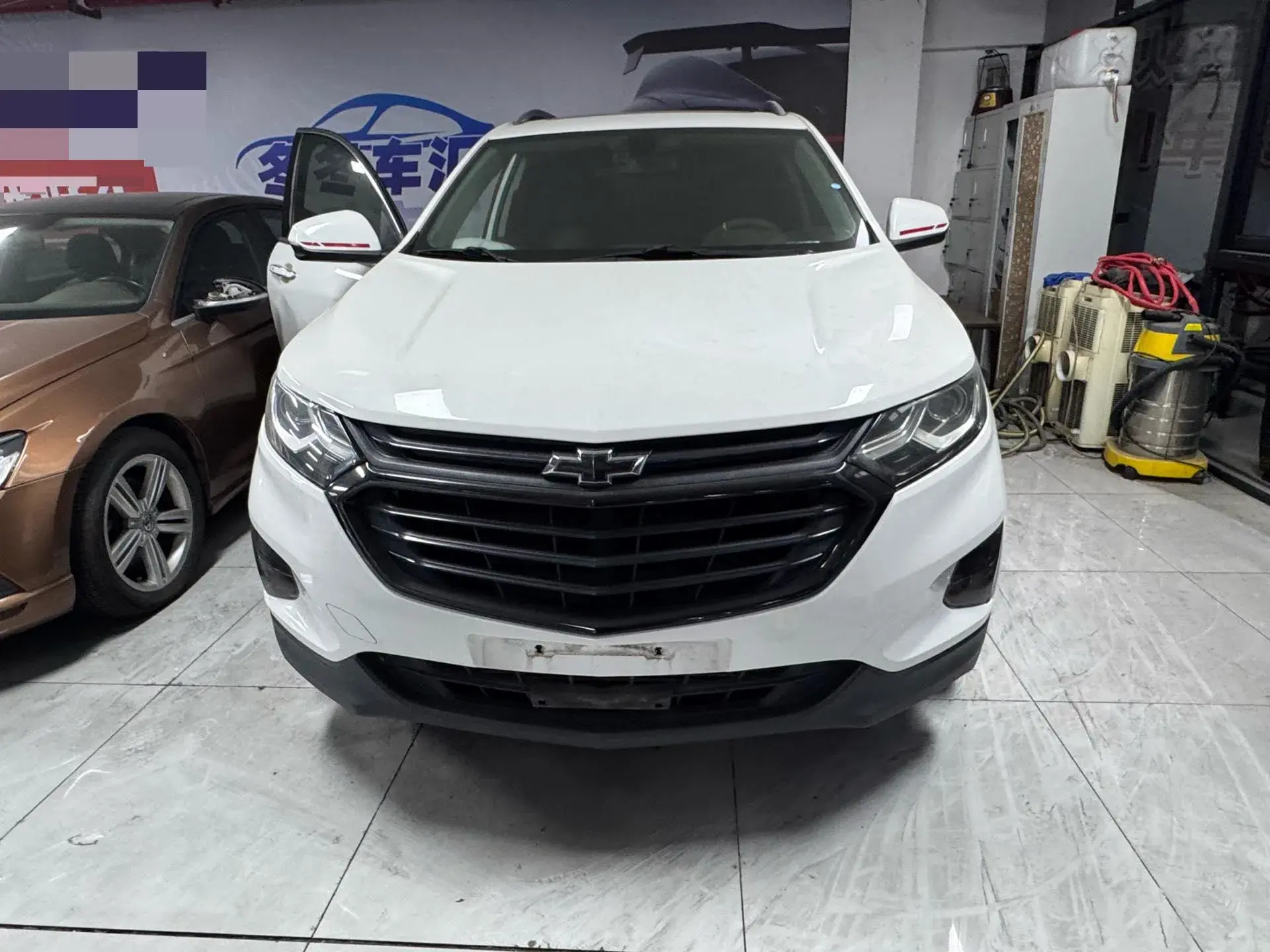 2018 CHEVROLET EQUINOX thumbnail 2