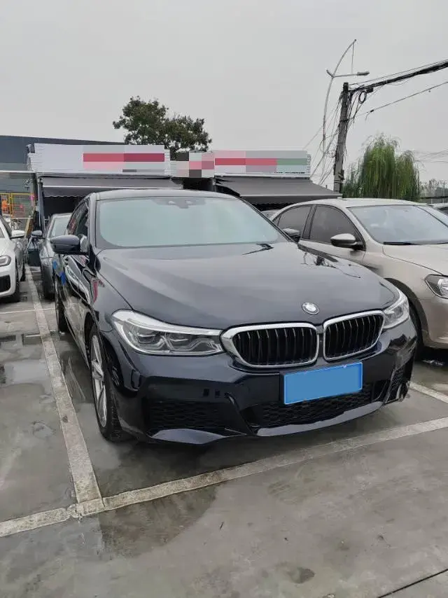 2020 BMW 6 thumbnail 3