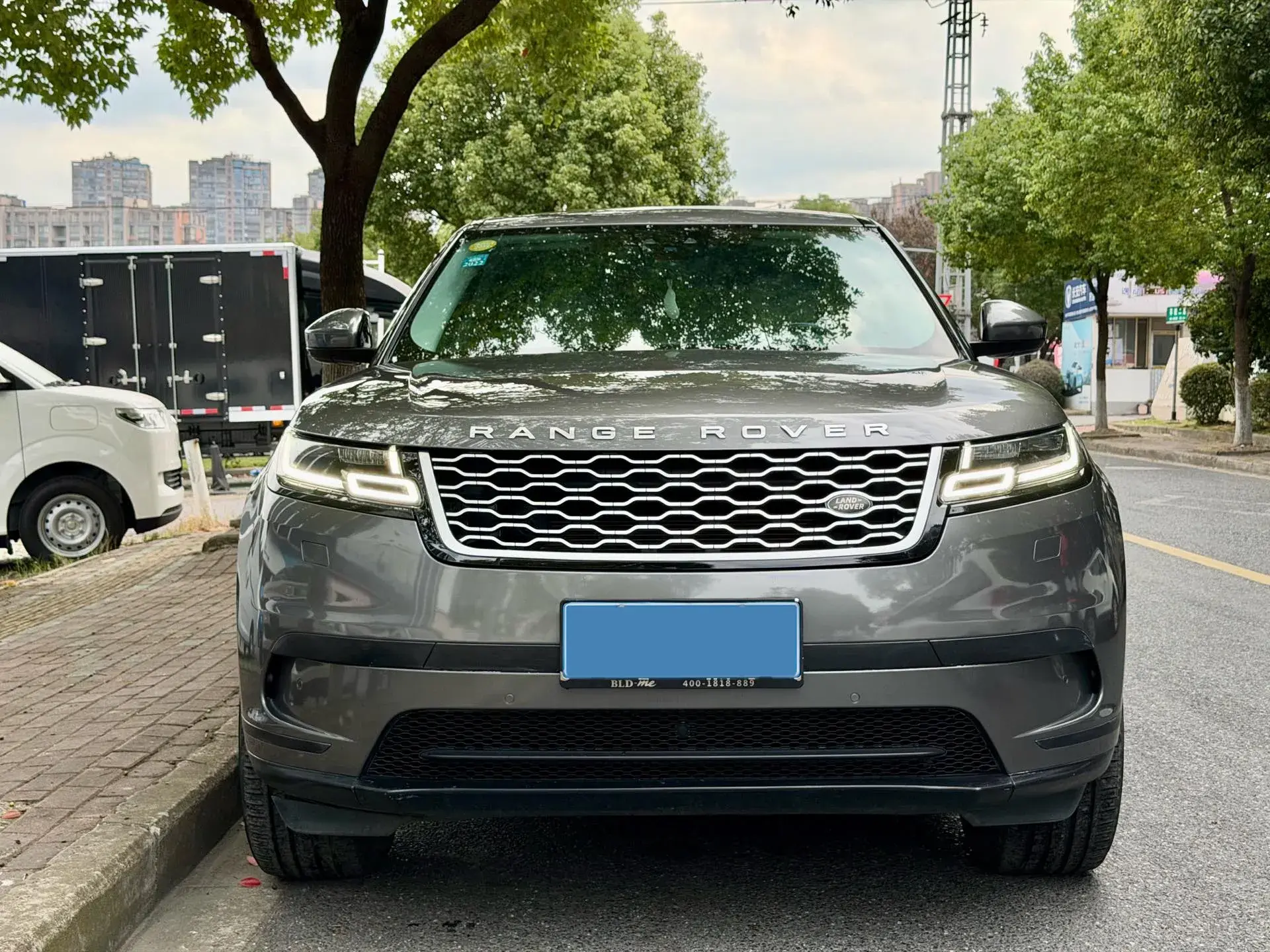2018 LAND ROVER thumbnail 2