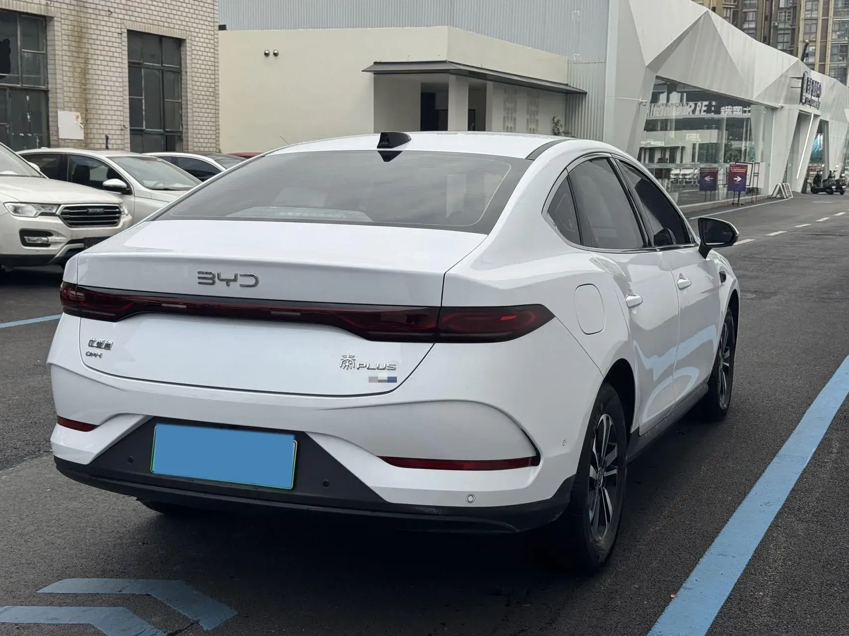 2025 BYD QIN thumbnail 4