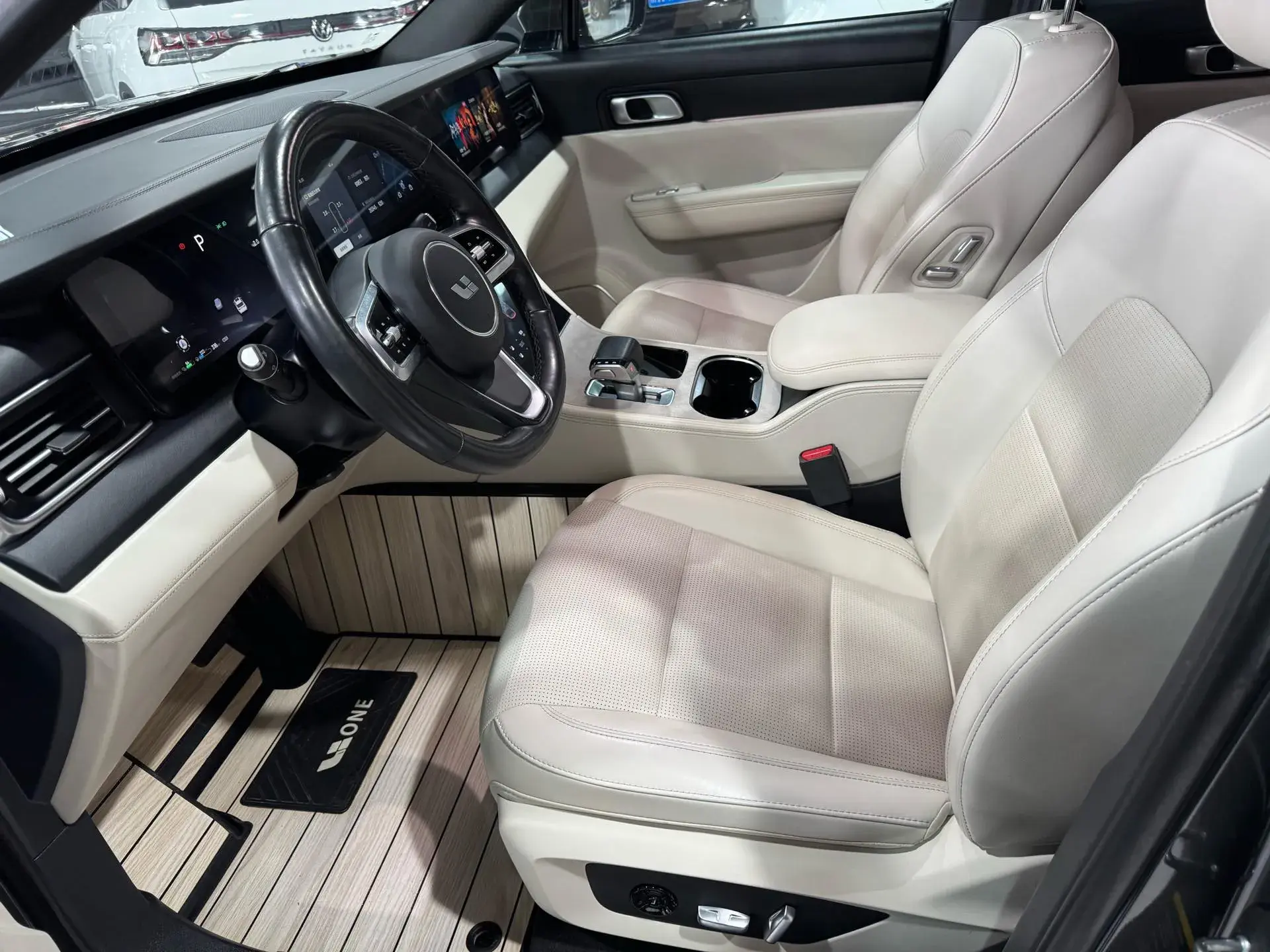 2021 LI ONE thumbnail 4