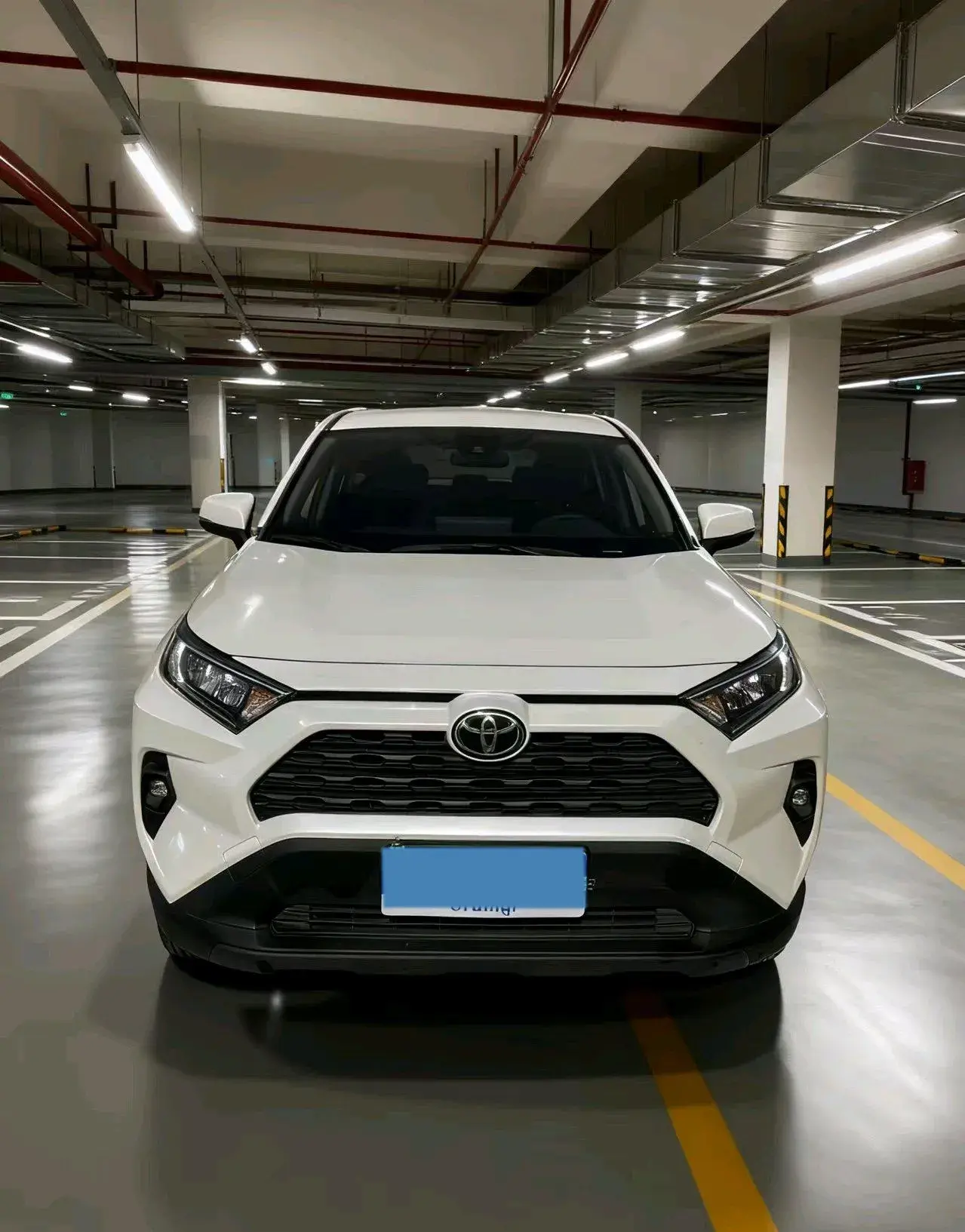 2023 TOYOTA RAV4 thumbnail 3