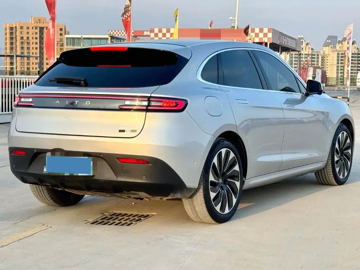 2022 AITO AITO thumbnail 4