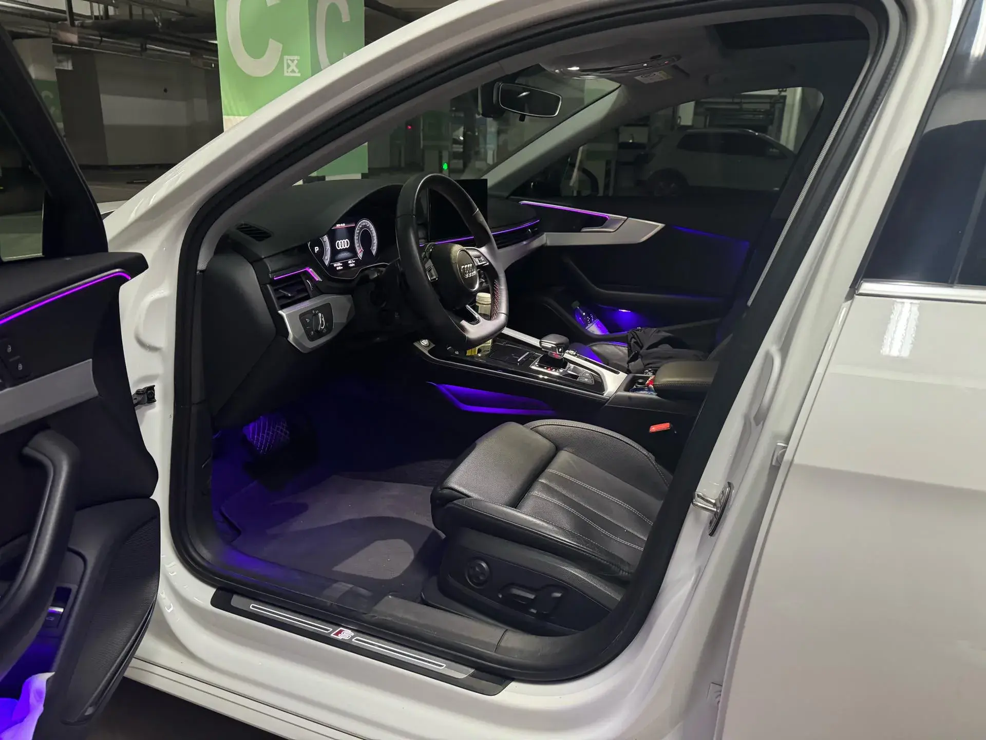 2020 AUDI A4L thumbnail 4