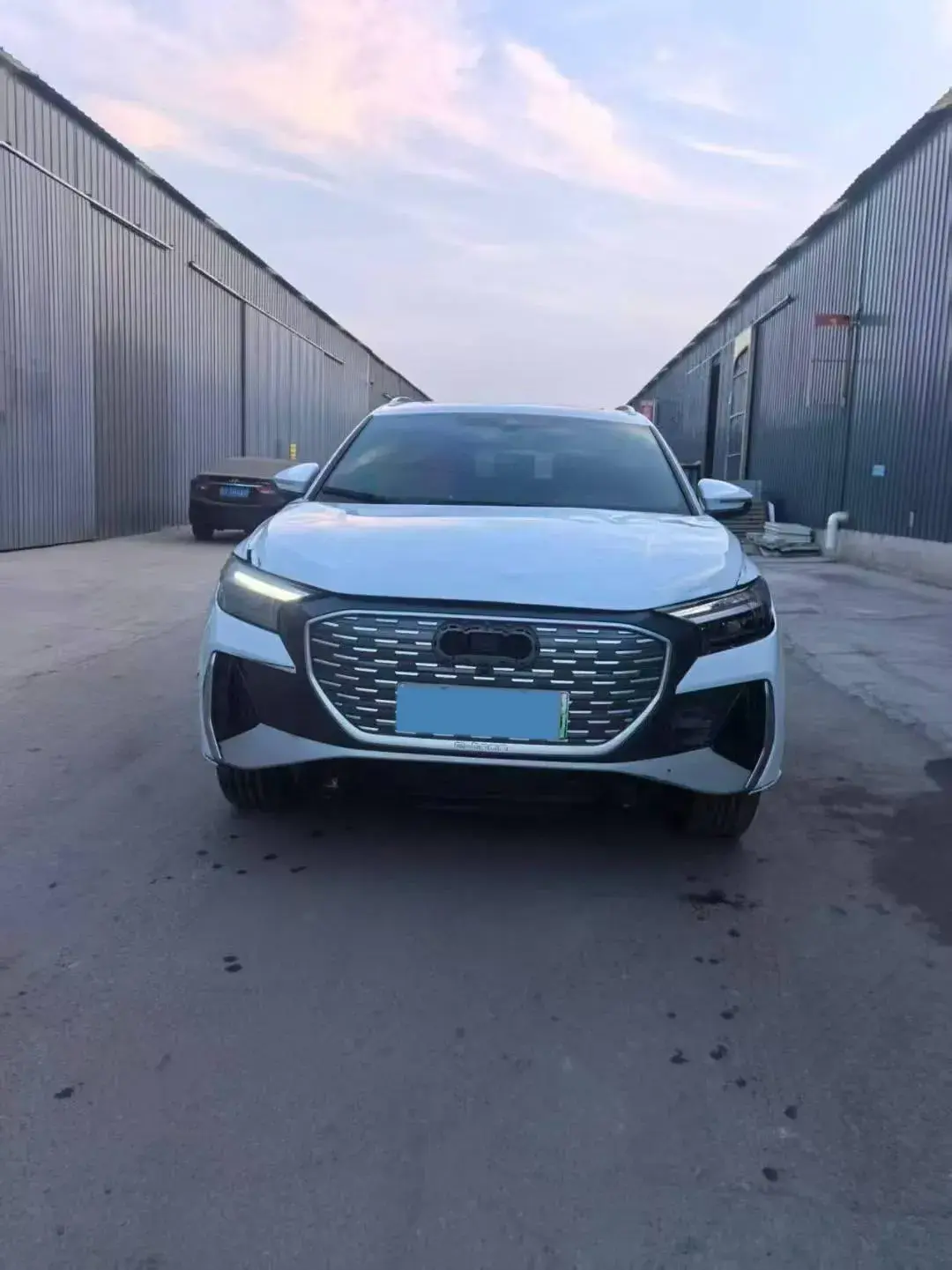 2022 AUDI Q4 thumbnail 2